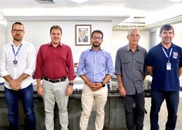 O secretário de Estado da Indústria e Comércio, Cassiano Pereira Junior, Cristiano Alves dos Santos, coordenador de projetos da Cibra, e equipe técnica da Seinc;